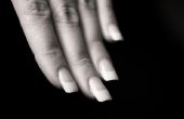 Hoe te verwijderen van valse nagels zonder pijn of ga naar een manicure met
