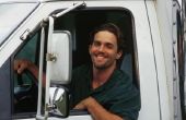 Salaris van een zelf eigendom vrachtwagenchauffeur trekker-Trailer
