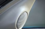 How to Install luidsprekers in een Toyota Corolla