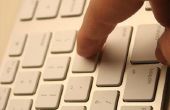 How to Plug in het toetsenbord op een Mac Mini