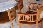 Hoe te repareren van beschadigde houten tafelpoten