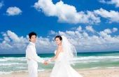 Hoe om te beschrijven de Dress Code voor een strand bruiloft op uitnodiging
