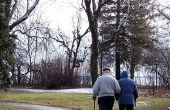How to Report ouderen misbruik in Illinois