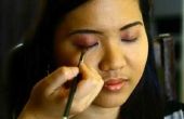 Hoe verbeteren van Filippijnse ogen met make-up