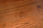 Hoe te verwijderen van huisdier vlekken op vloeren van het hardhout