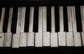 Hoe om te herstellen van oude piano 's