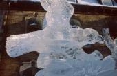 Hoe om te voorkomen dat een ijssculptuur smelten op een bruiloft receptie