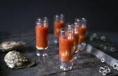 Bloody Mary Oyster Shooters recept