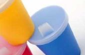 Hoe u kunt uitstappen van zeep uitschot van Plastic bekers