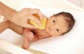 Hoe schoon een pasgeboren Baby