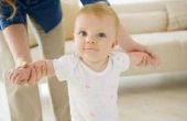 Hoe om een 11-maanden oude de fysieke ontwikkeling te stimuleren