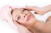 Hoe Massage van het gezicht om zich te ontdoen van Acne