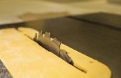 Hoe maak je een V-groef in hout
