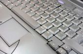 Hoe schoon een Laptop Toetsenbord-Spill