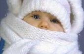 Hoe wordt een 7 weken oude Baby buiten voor een wandeling in de kou