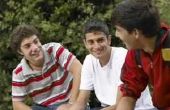 Wat tiener jongens over praten met hun vrienden?