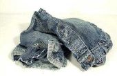 Hoe te verwijderen van steentjes uit Jeans