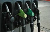 Wat zijn de gevaren van oude benzine in auto's?