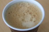 Hoe te verwijderen van koffie vlekken van droge schone alleen broek