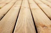 Wat te gebruiken voor het reinigen van Pine Sap korting op een houten dek