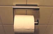 De juiste manier om op te hangen van een wc-papier rollen
