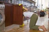 Hoe te vullen gaten in keukenkasten