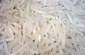 Het gebruik van een rijstkoker Aroma
