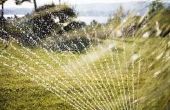 Het gebruik van Newton's bewegingswetten uit te leggen hoe een Tuin Sprinkler werkt