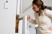 How to Install een houten paneel op een koelkast deur