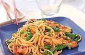 How to Make Lo Mein