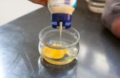Hoe maak je eiwit haar behandelingen uit mayonaise, eieren en Castor olie
