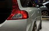 Hoe te verwijderen een Lexus Rx300 achterlicht
