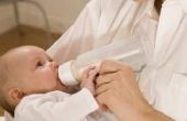Hoe weet u of een Baby Is allergisch voor formule