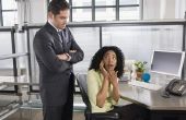 Hoe indienen van lasten van intimidatie tegen je baas