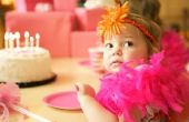 De giften van de verjaardag voor een 2-jarige