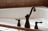 Hoe te voegen een badkuip met Linoleum vloeren