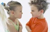 Hoe moet een leraar het verwerken van slecht gedrag met 4-jarigen?