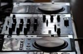 Hoe om te mengen van muziek op een DJ-Mixer