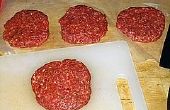 Hoe maak je heerlijke geen zout en lage vette Hamburger pasteitjes