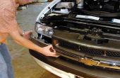 Hoe te verwijderen een Chevy S10 Grille