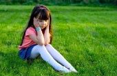 Tekenen & symptomen van angst bij jonge kinderen