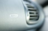 Distribueer airbags wanneer mijn auto achter eindigde?