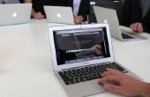 Hoe om te spelen Video draadloos aan een TV van een MacBook Pro