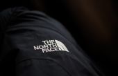 Het aanpassen van een North Face jas