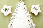 Hoe te knippen een Christmas-Tree-vormige Cake