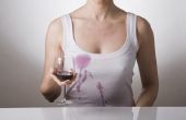 Het verwijderen van rode wijn vlekken met Peroxide