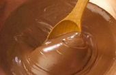 Hoe chocolade smelten voor pinda-Clusters