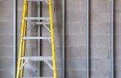 Hoe om te hangen van een Garage-Ladder
