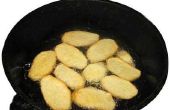 How to Keep aardappelen vastplakken aan de Pan wanneer frituren