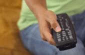 Hoe een directe TV afstandsbediening op een Dynex TV Program